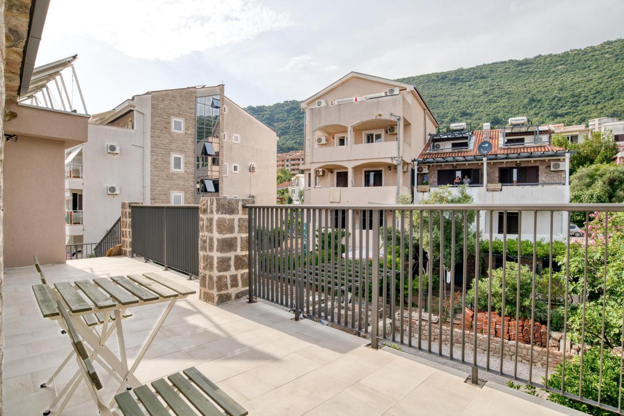 Sm Beach Residence Petrovac Eksteriør bilde